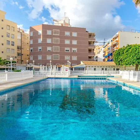 De Dos Cerca De La Playa Torrevieja
